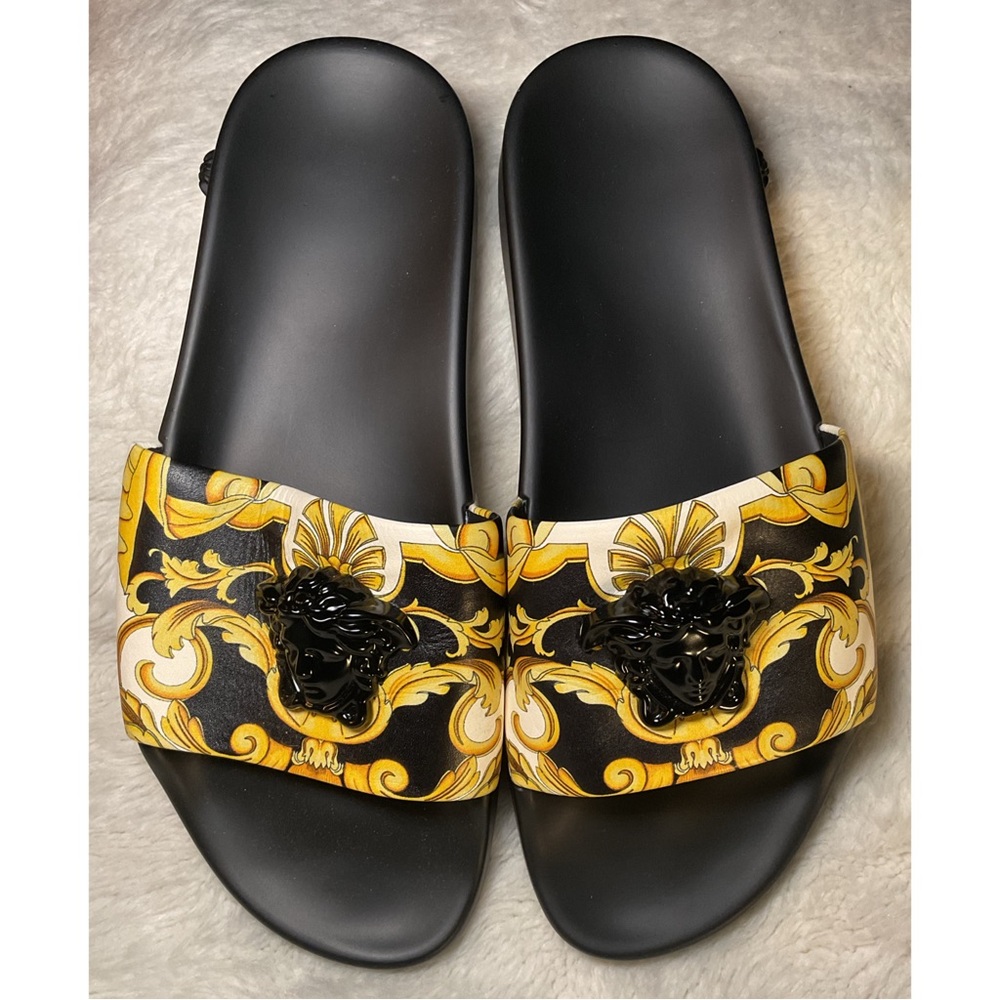 VERSACE ~Medusa Head Slippers